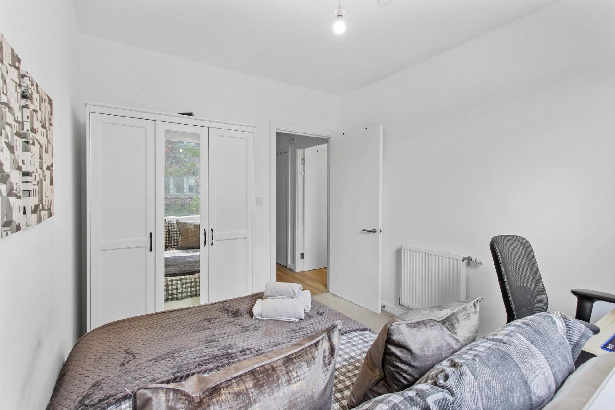 Centrally Located - Modern - 2Bed - 2Bath Apartment Лондон Экстерьер фото