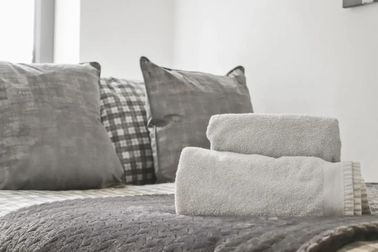 Centrally Located - Modern - 2Bed - 2Bath Apartment Лондон Экстерьер фото